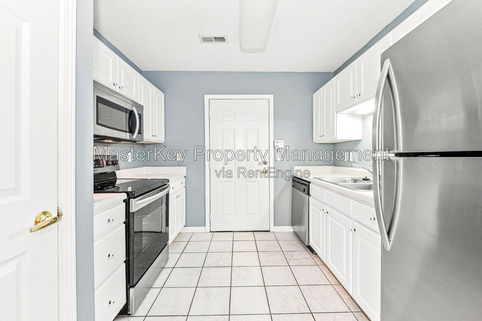 Spacious 2 Bedroom Townhome Located In Raleigh NC!!! property image