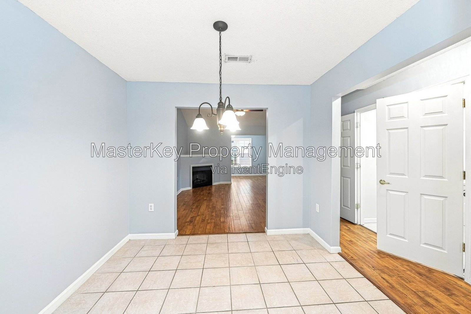 Spacious 2 Bedroom Townhome Located In Raleigh NC!!! property image