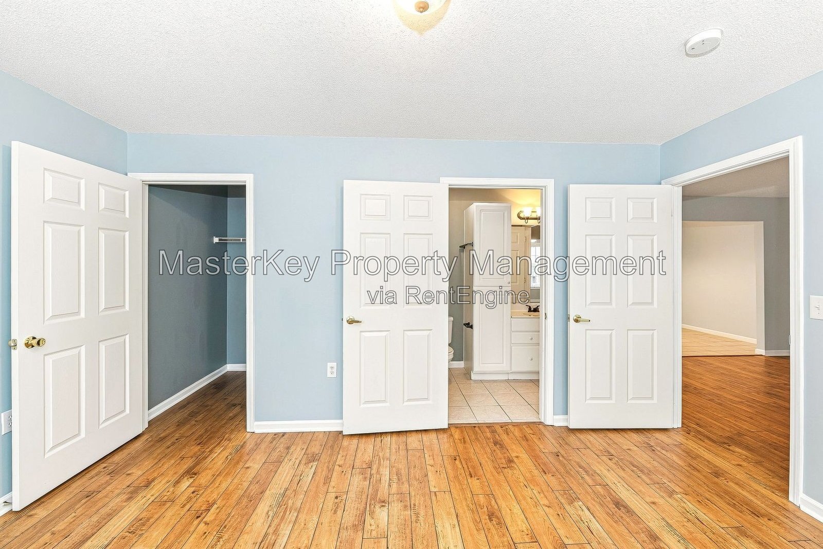 Spacious 2 Bedroom Townhome Located In Raleigh NC!!! property image