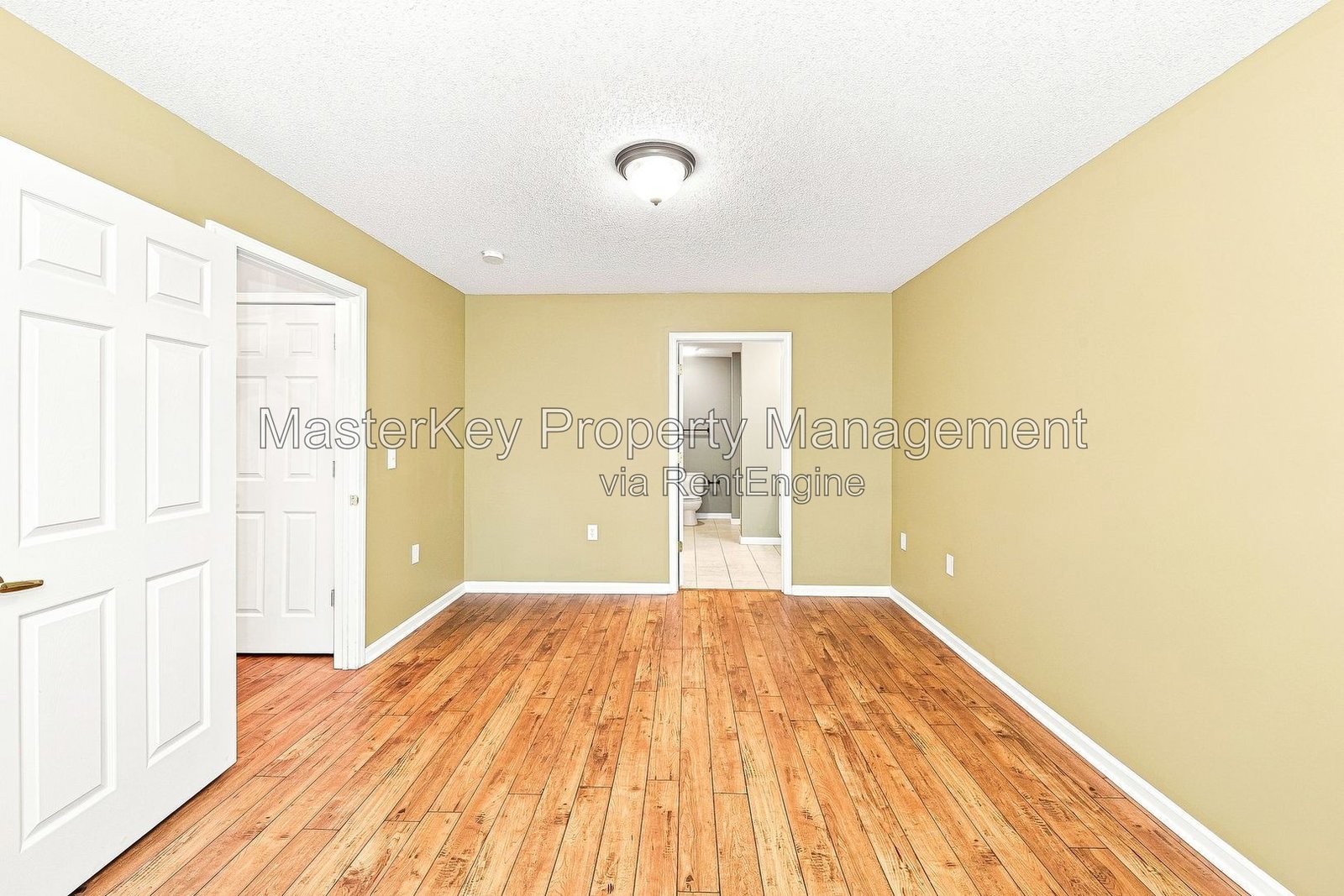 Spacious 2 Bedroom Townhome Located In Raleigh NC!!! property image