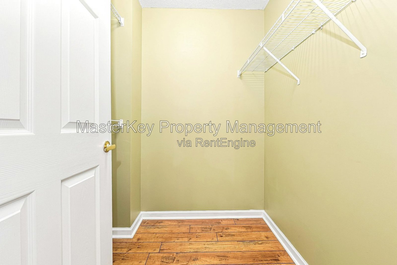 Spacious 2 Bedroom Townhome Located In Raleigh NC!!! property image