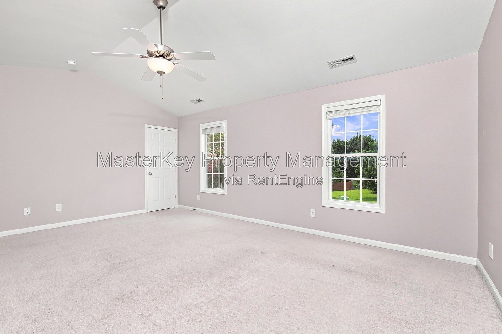 Spacious 4 Bedroom Single Family Located In Knightdale NC!!! property image