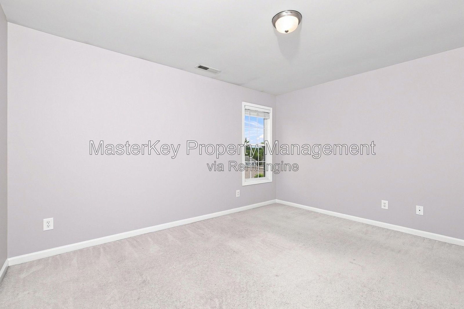 Spacious 4 Bedroom Single Family Located In Knightdale NC!!! property image