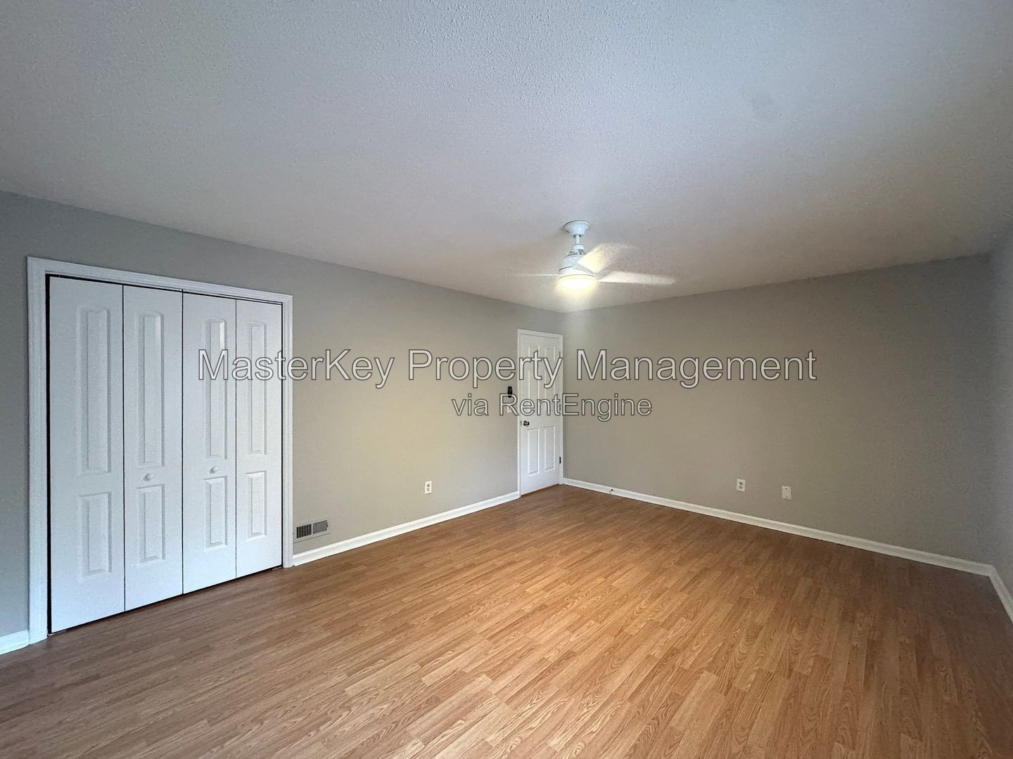 Cozy fenced Townhouse! property image