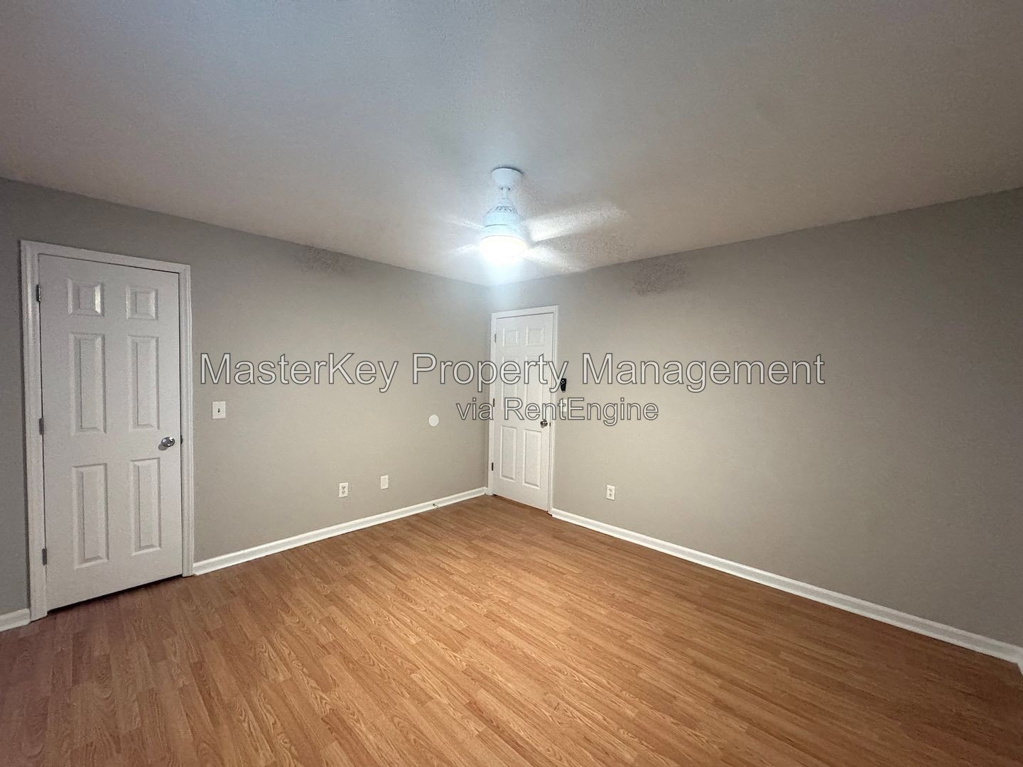 Cozy fenced Townhouse! property image