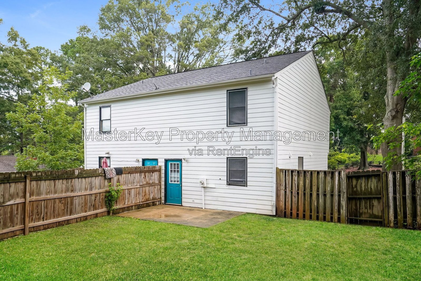Cozy fenced Townhouse! property image