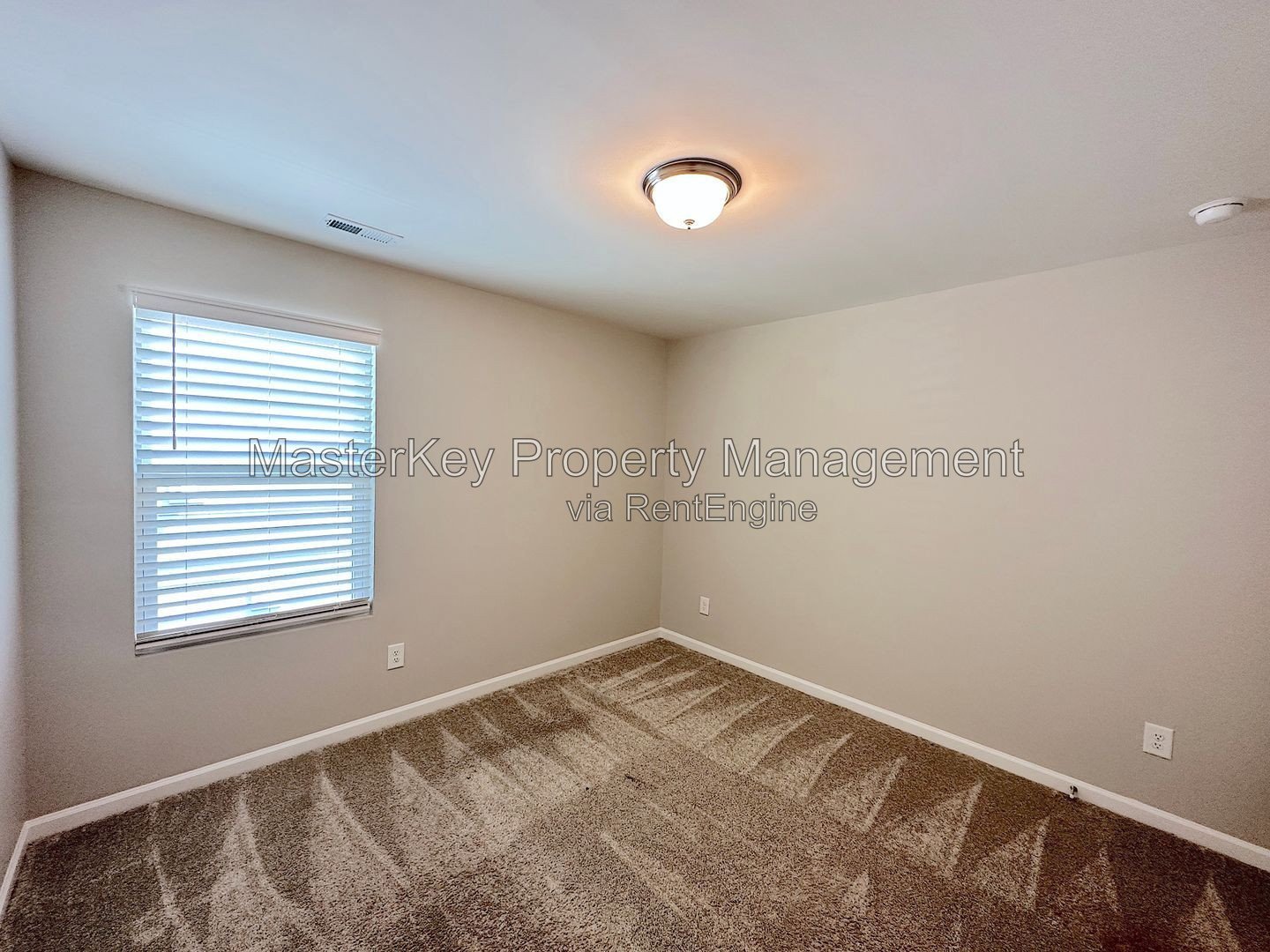 Spacious 4-Bedroom, 2.5 Bathroom Single-Family in Apex, NC property image