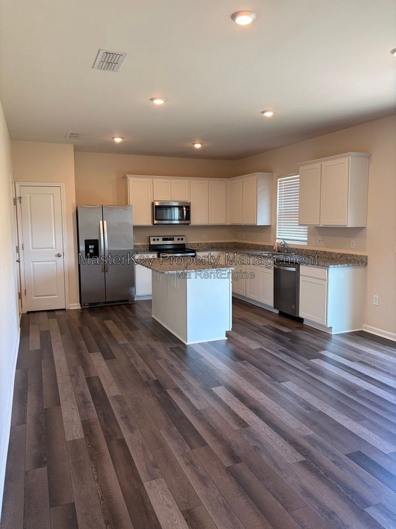 Spacious 3 Bedroom Single Family Located In Raleigh NC!!! property image