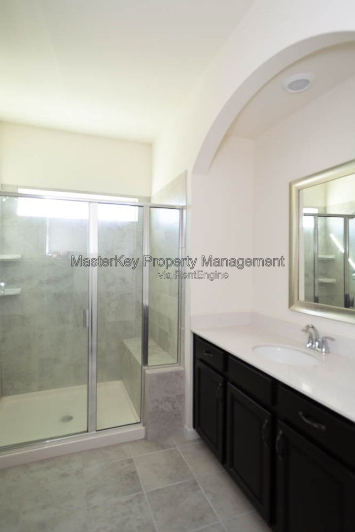 Charming 3-Bedroom, 2.5 Bathroom Townhome in Morrisville, NC property image