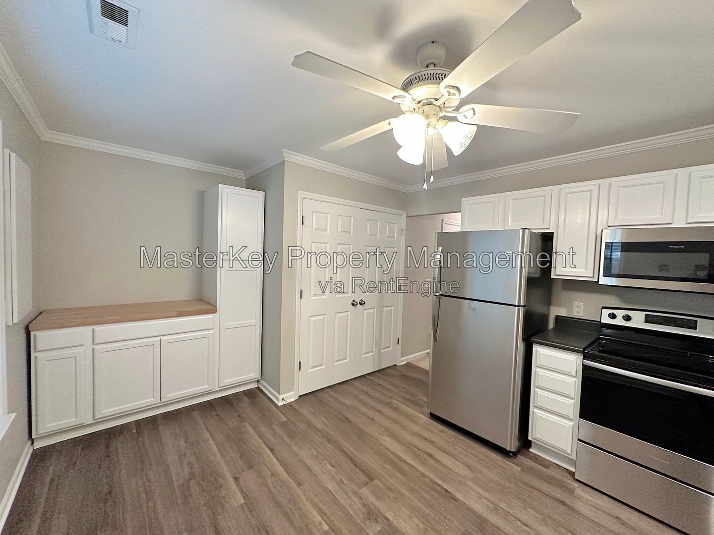 Modern 3-Bedroom, 3.5 Bathroom Townhome in Raleigh, NC property image