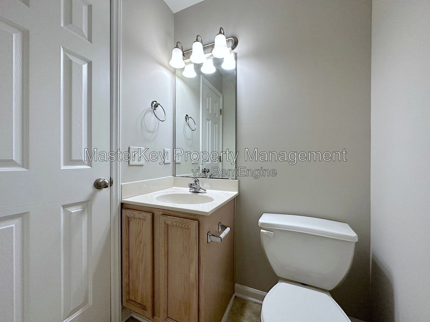 Modern 3-Bedroom, 3.5 Bathroom Townhome in Raleigh, NC property image
