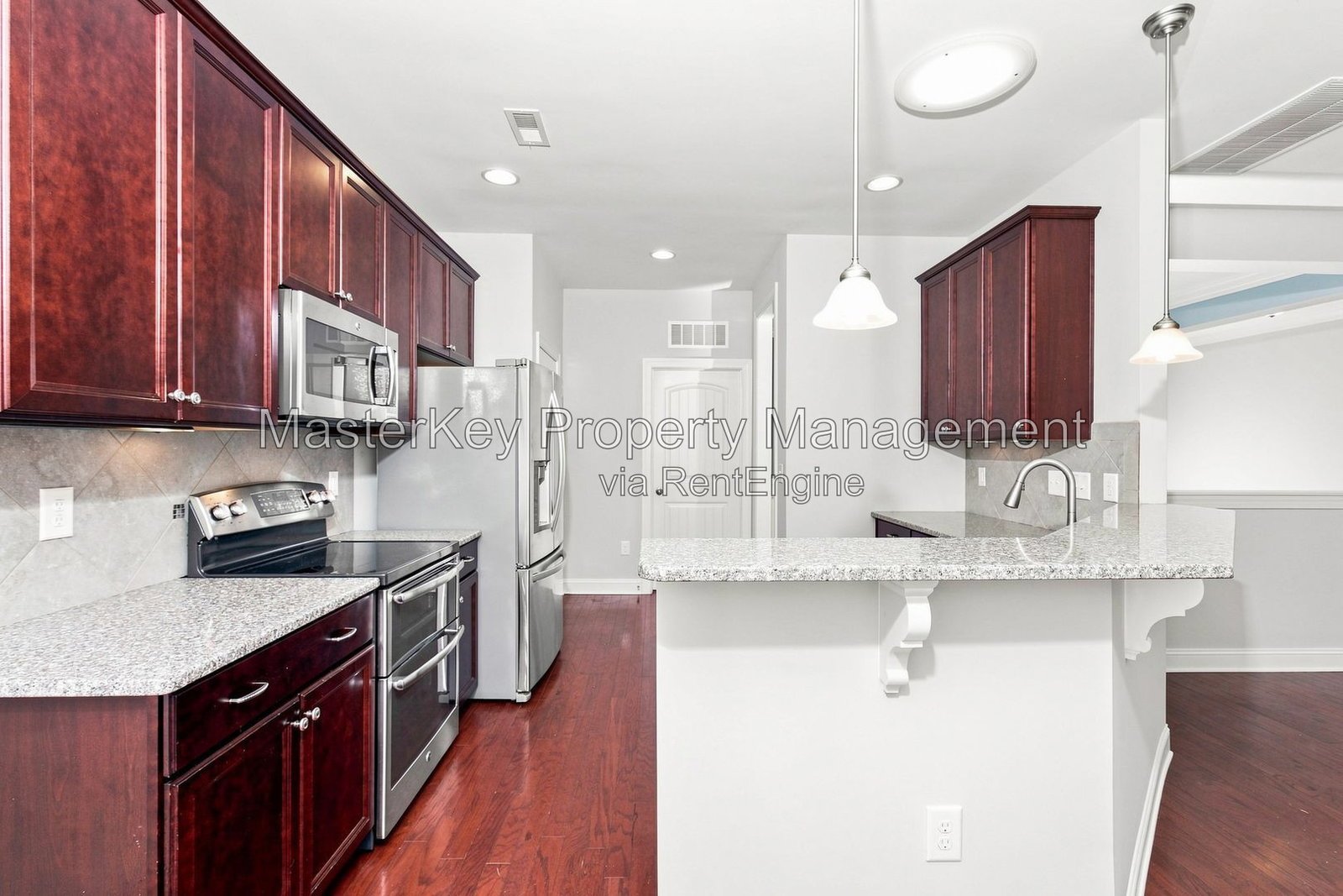 Spacious 4-Bedroom Home with Main-Level Primary Suite, Upstairs Loft, and Screened Porch – Knightdale, NC property image