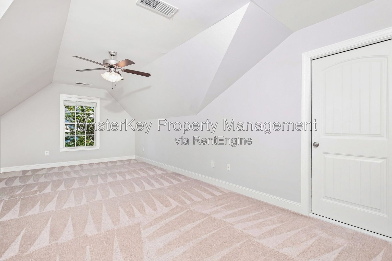 Spacious 4-Bedroom Home with Main-Level Primary Suite, Upstairs Loft, and Screened Porch – Knightdale, NC property image