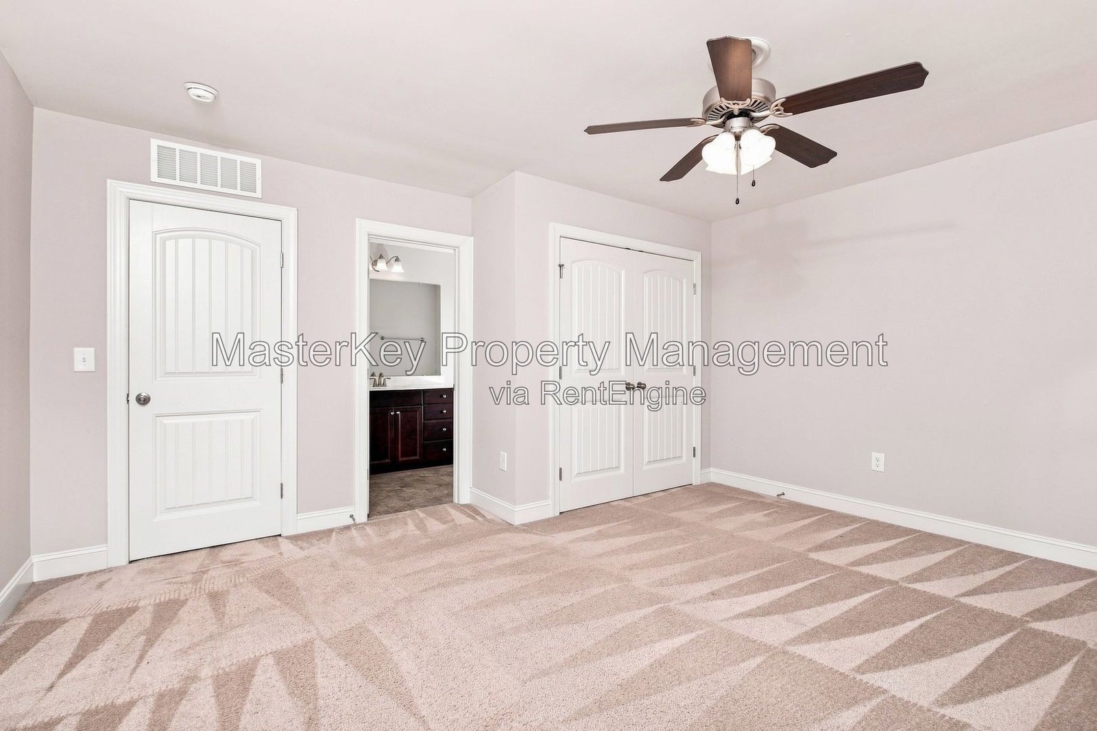 Spacious 4-Bedroom Home with Main-Level Primary Suite, Upstairs Loft, and Screened Porch – Knightdale, NC property image