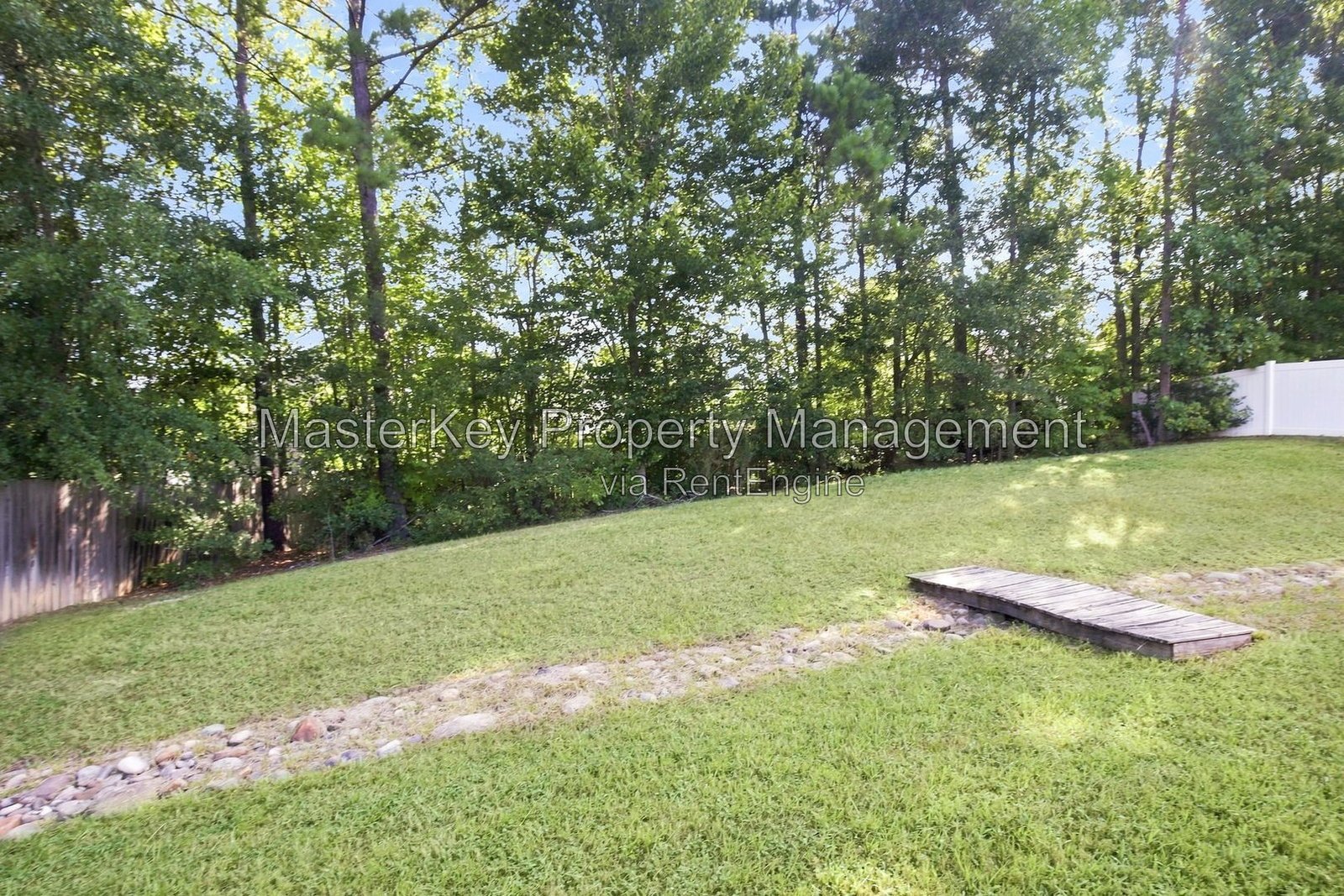 Spacious 4-Bedroom Home with Main-Level Primary Suite, Upstairs Loft, and Screened Porch – Knightdale, NC property image