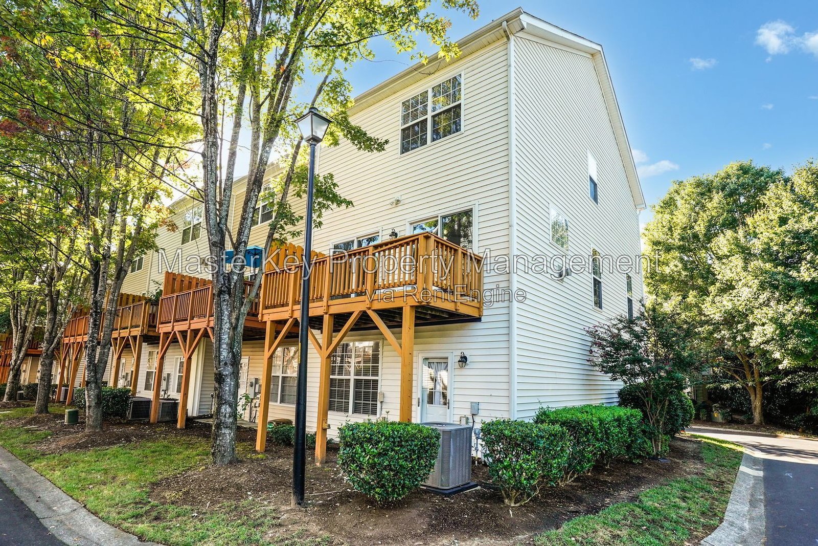 Charming 3-Bedroom, 3.5 Bathroom Townhome in Cary, NC property image