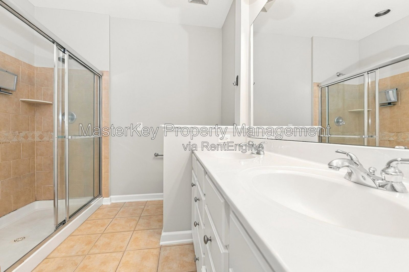 Spacious 4 Bedroom Townhome Located In Morrisville NC!!! property image