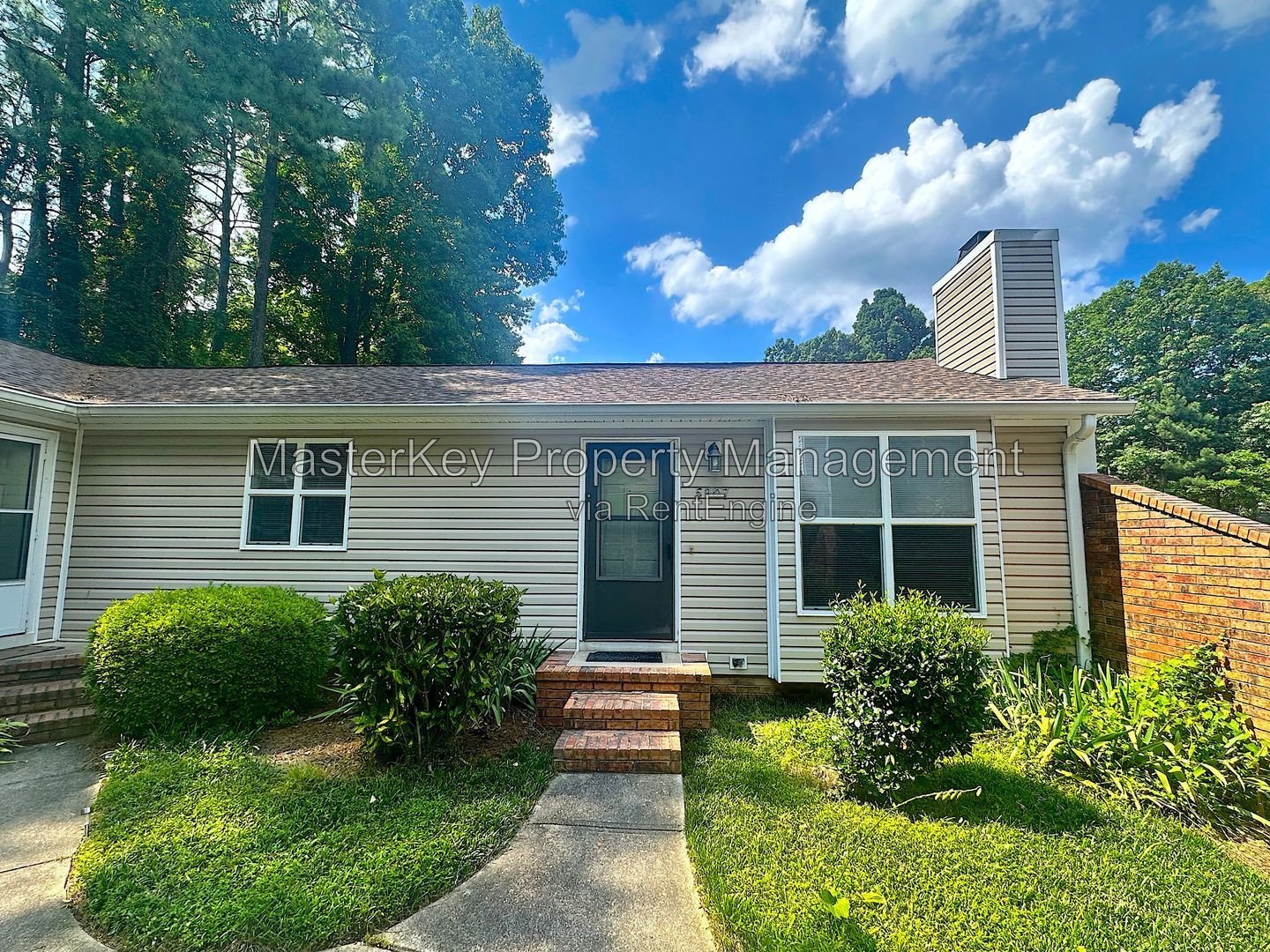 Cozy Ranch Style Townhome in Raleigh! property image