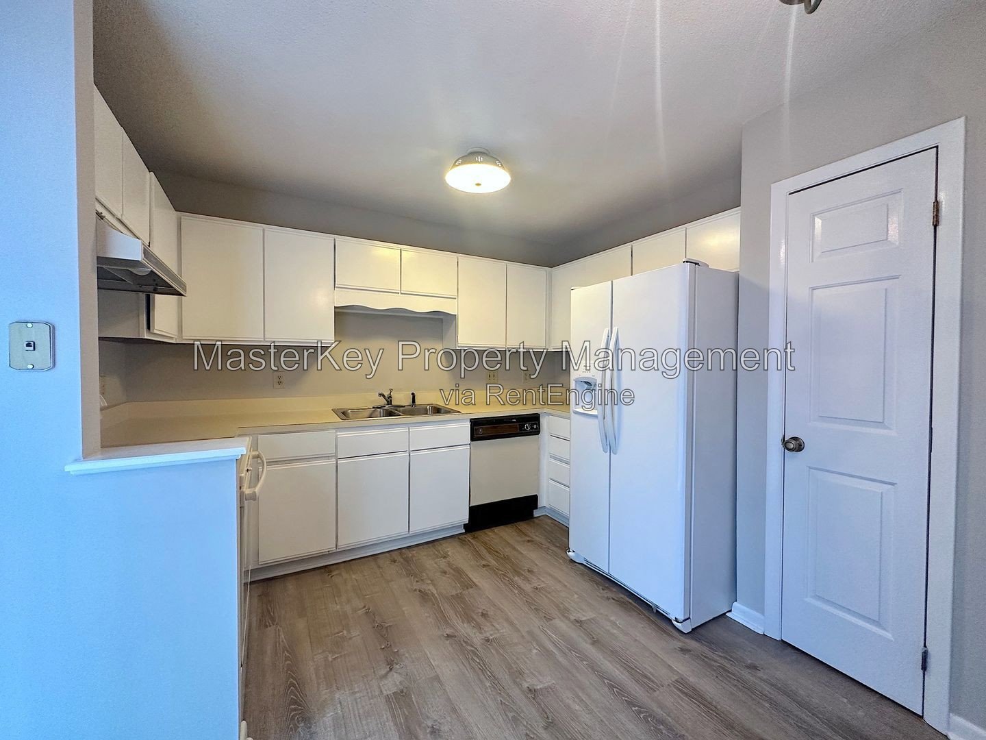 Cozy Ranch Style Townhome in Raleigh! property image