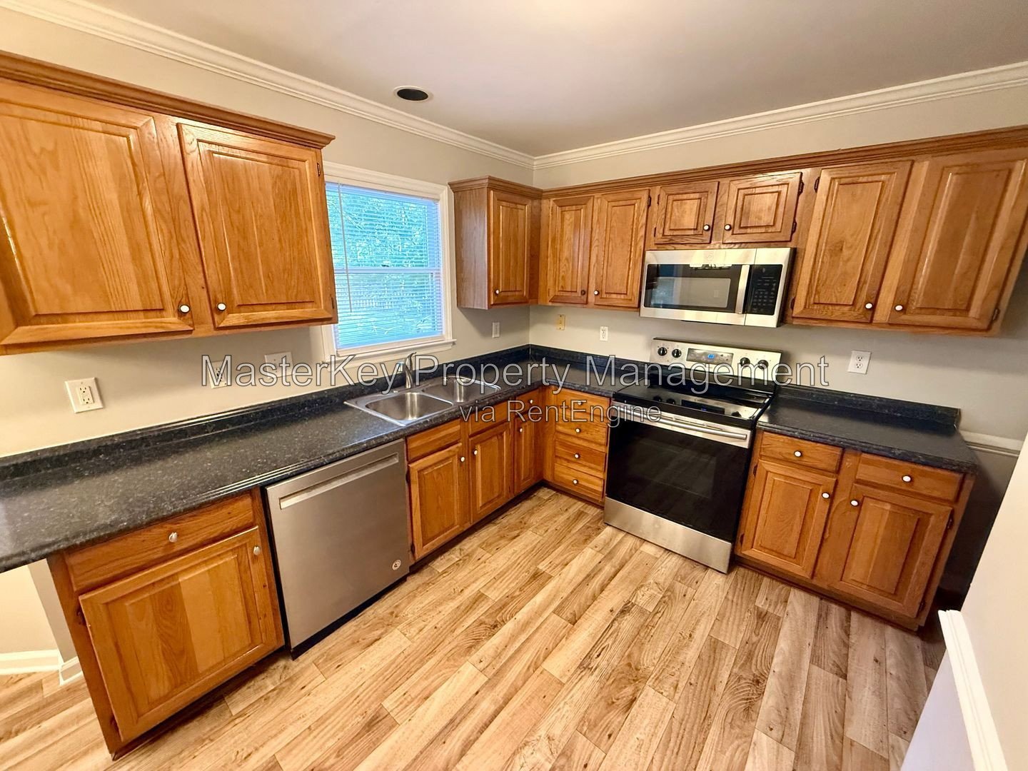 Charming 3-Bedroom, 2.5 Bathroom Single-Family in Cary, NC property image