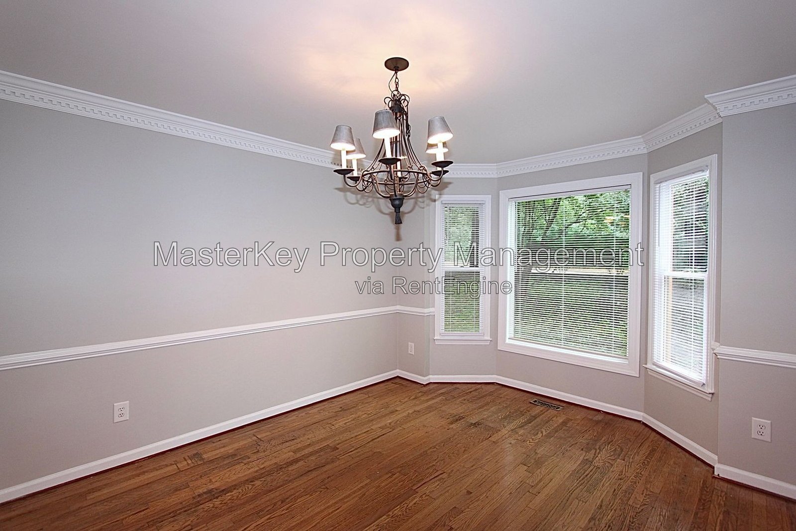 Charming 3-Bedroom, 2.5 Bathroom Single-Family in Cary, NC property image
