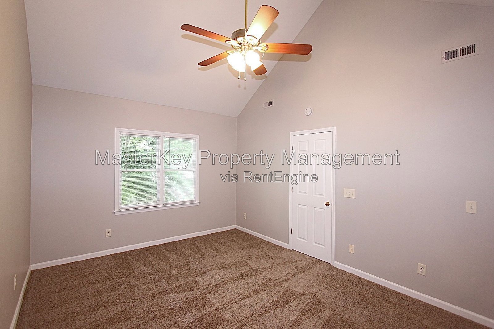 Charming 3-Bedroom, 2.5 Bathroom Single-Family in Cary, NC property image