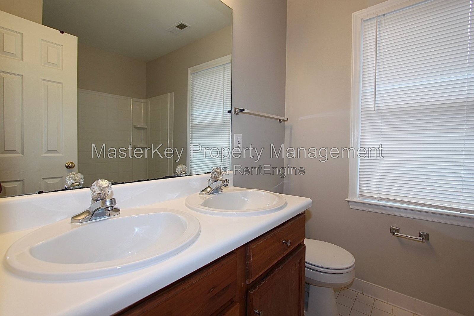 Charming 3-Bedroom, 2.5 Bathroom Single-Family in Cary, NC property image