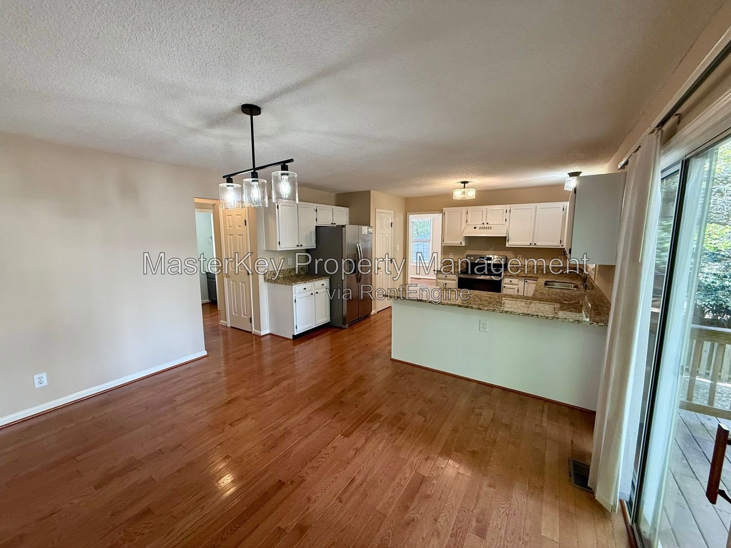 Charming 3-Bedroom, 2.5 Bathroom Single-Family in Cary, NC property image