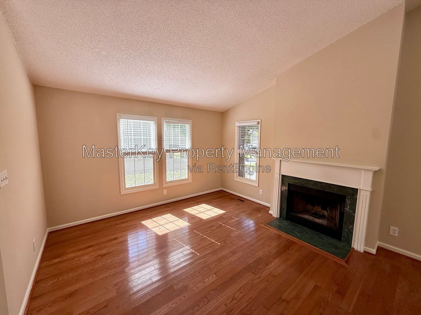 Charming 3-Bedroom, 2.5 Bathroom Single-Family in Cary, NC property image