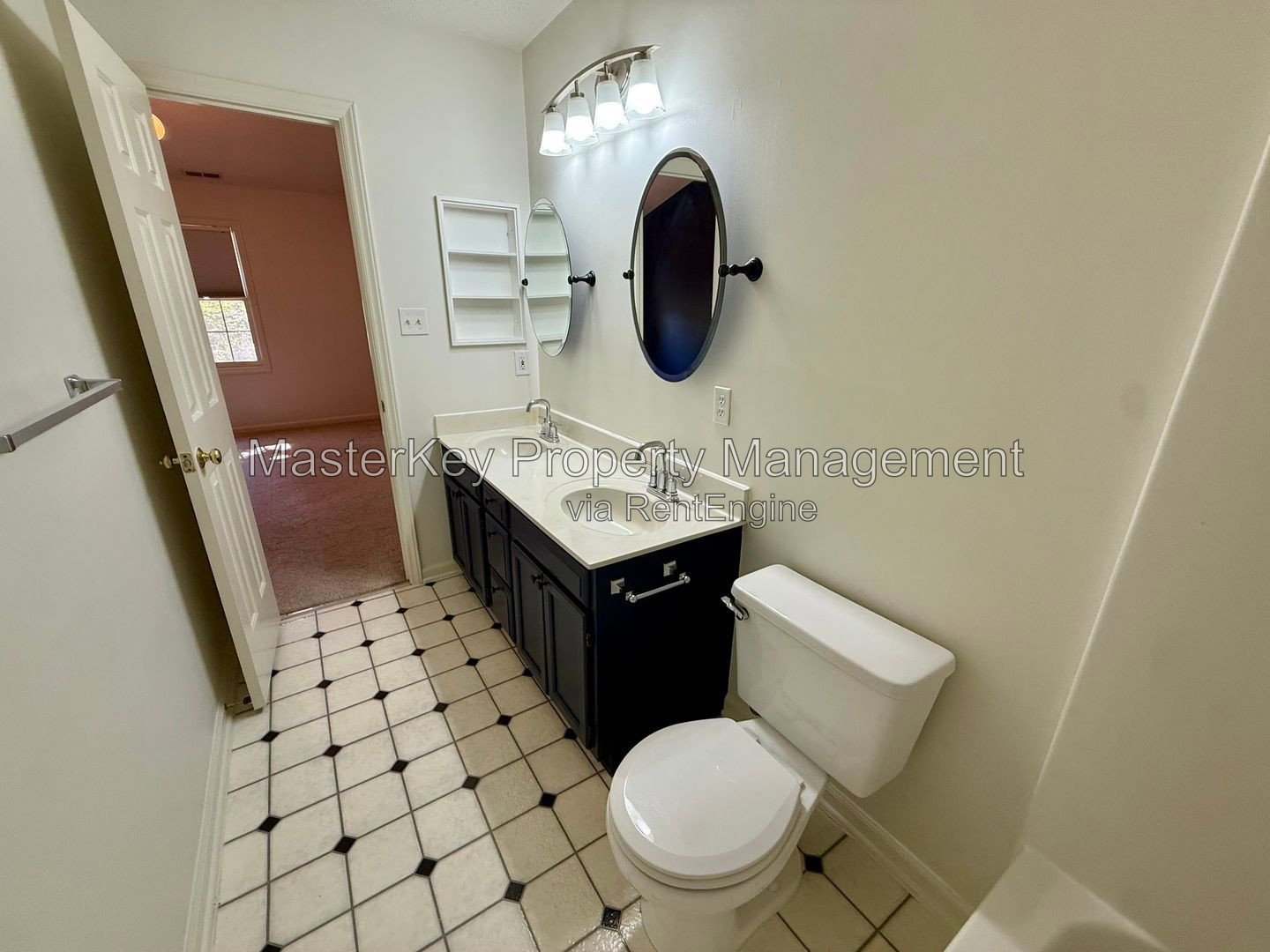 Charming 3-Bedroom, 2.5 Bathroom Single-Family in Cary, NC property image