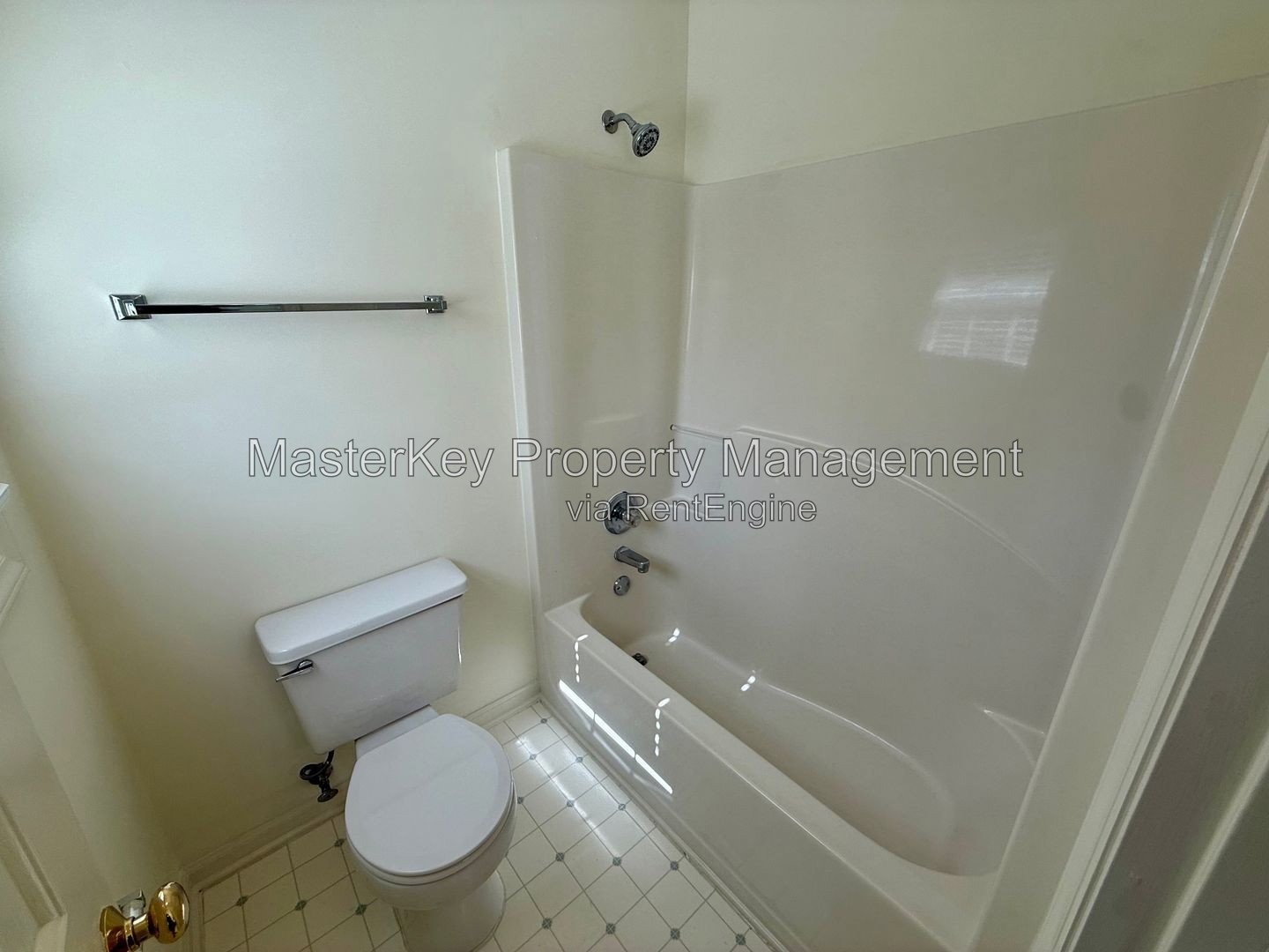 Charming 3-Bedroom, 2.5 Bathroom Single-Family in Cary, NC property image