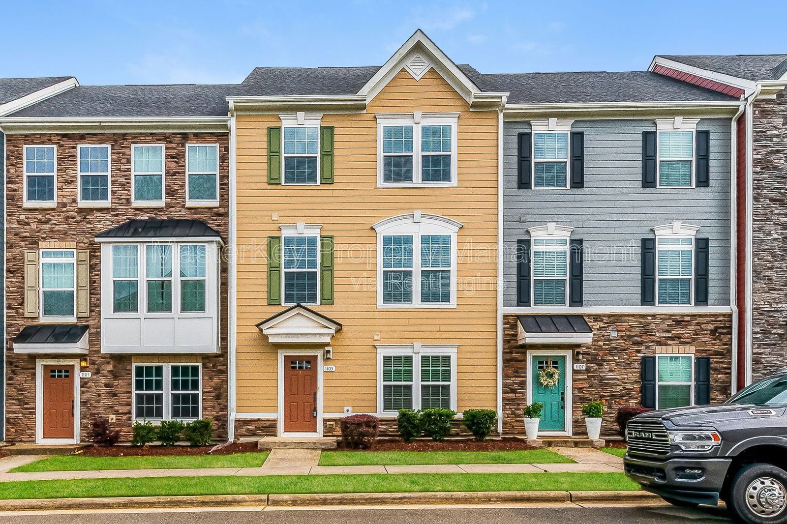 Beautiful Townhome in Villages of Apex property image