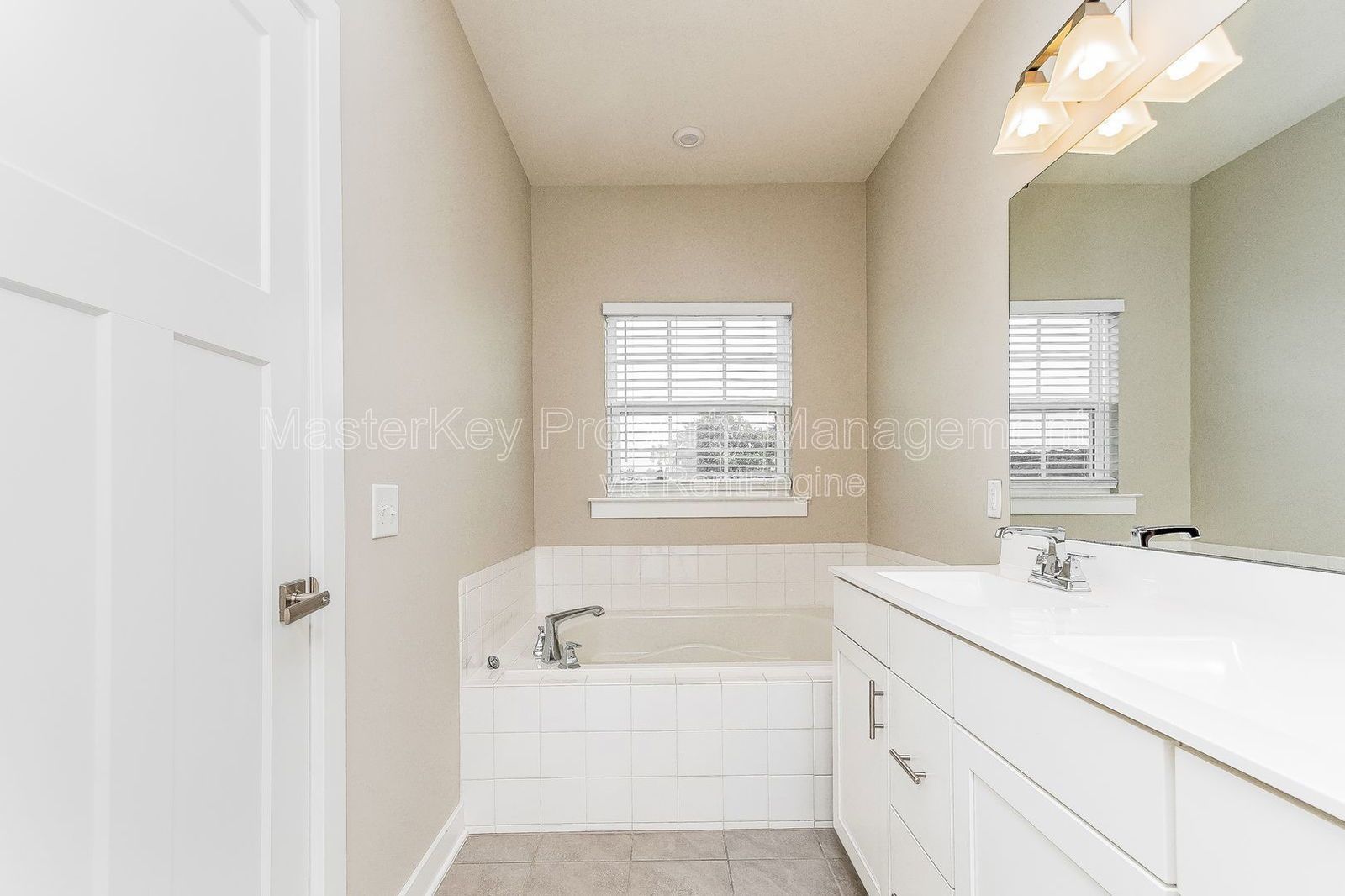 Beautiful Townhome in Villages of Apex property image