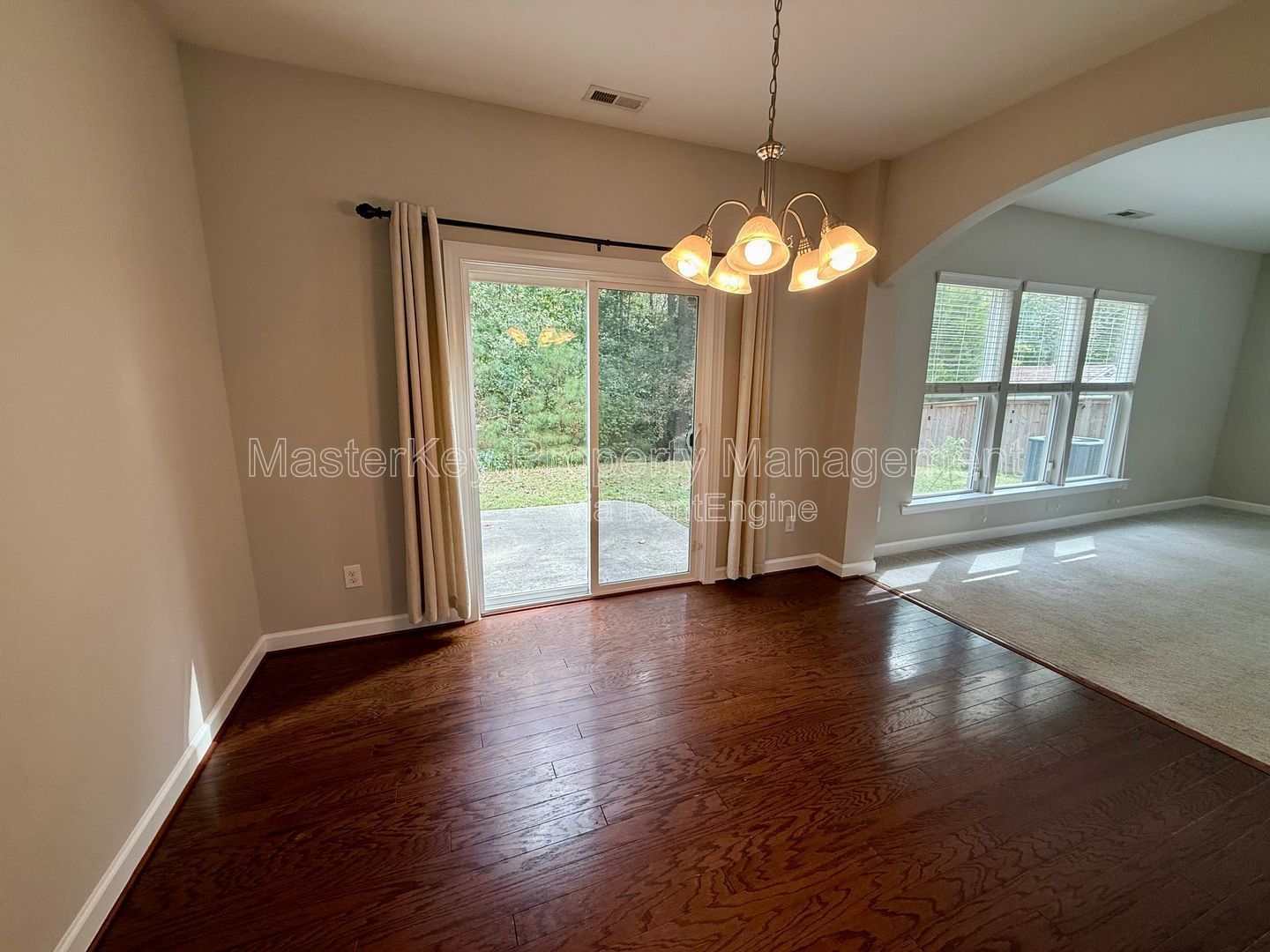 Inviting 3-Bedroom, 2.5 Bathroom Single-Family in Durham, NC property image