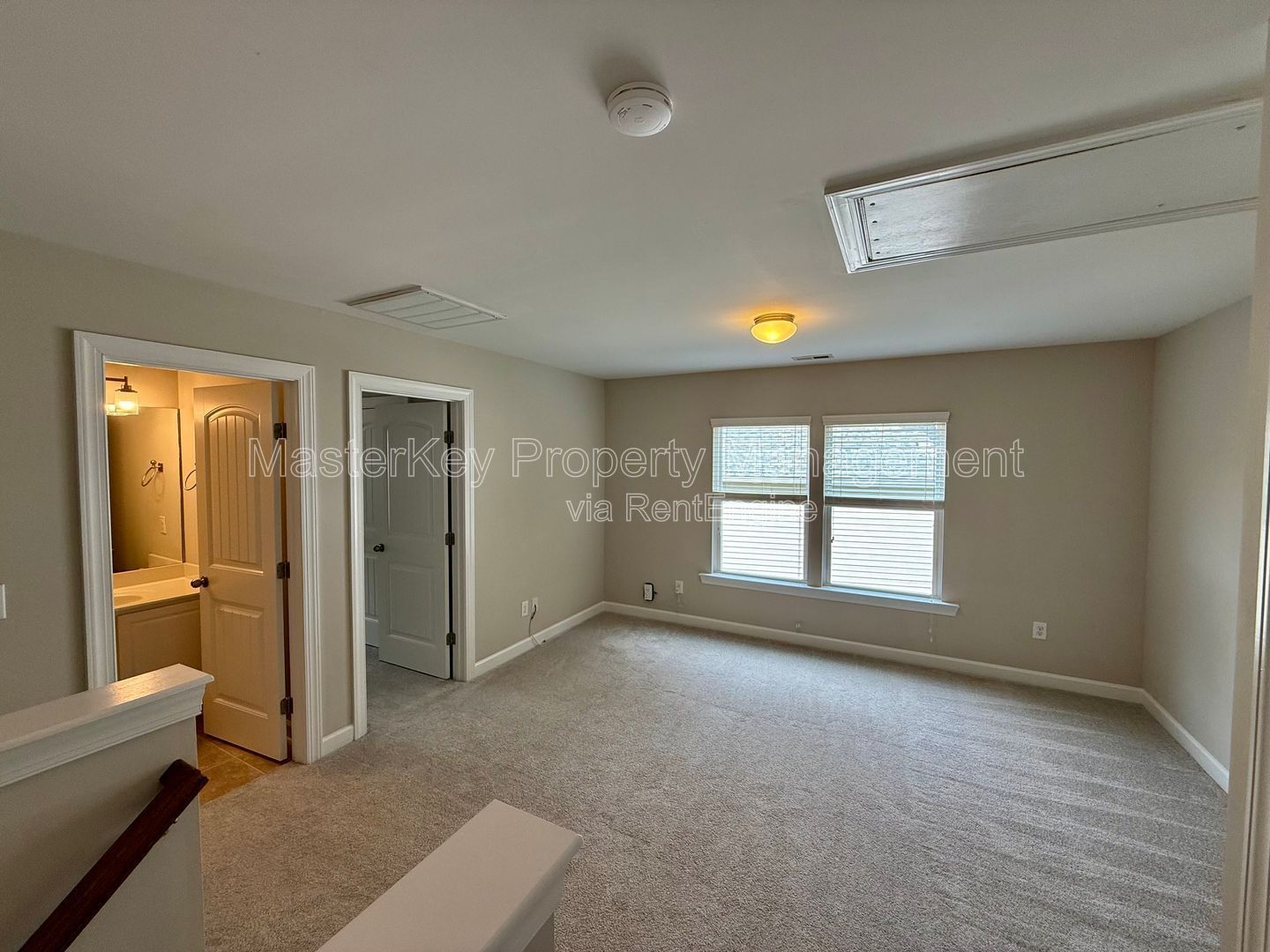 Inviting 3-Bedroom, 2.5 Bathroom Single-Family in Durham, NC property image