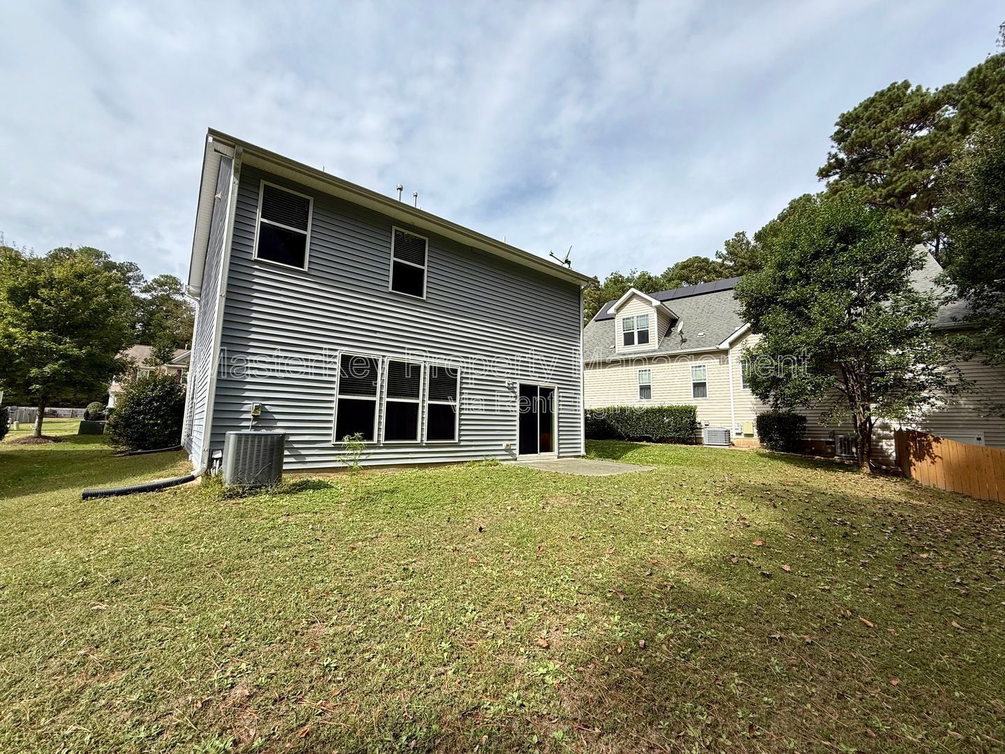Inviting 3-Bedroom, 2.5 Bathroom Single-Family in Durham, NC property image