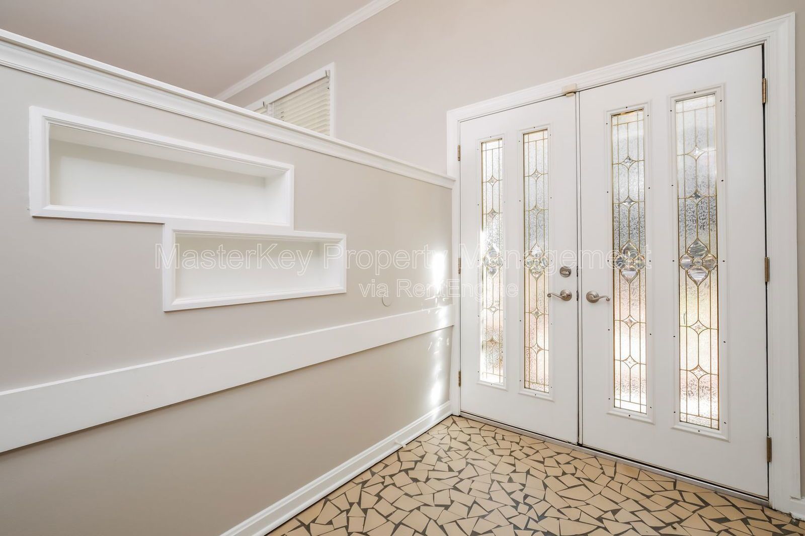 Charming 3-Bedroom, 3 Bathroom Single-Family in Cary, NC property image