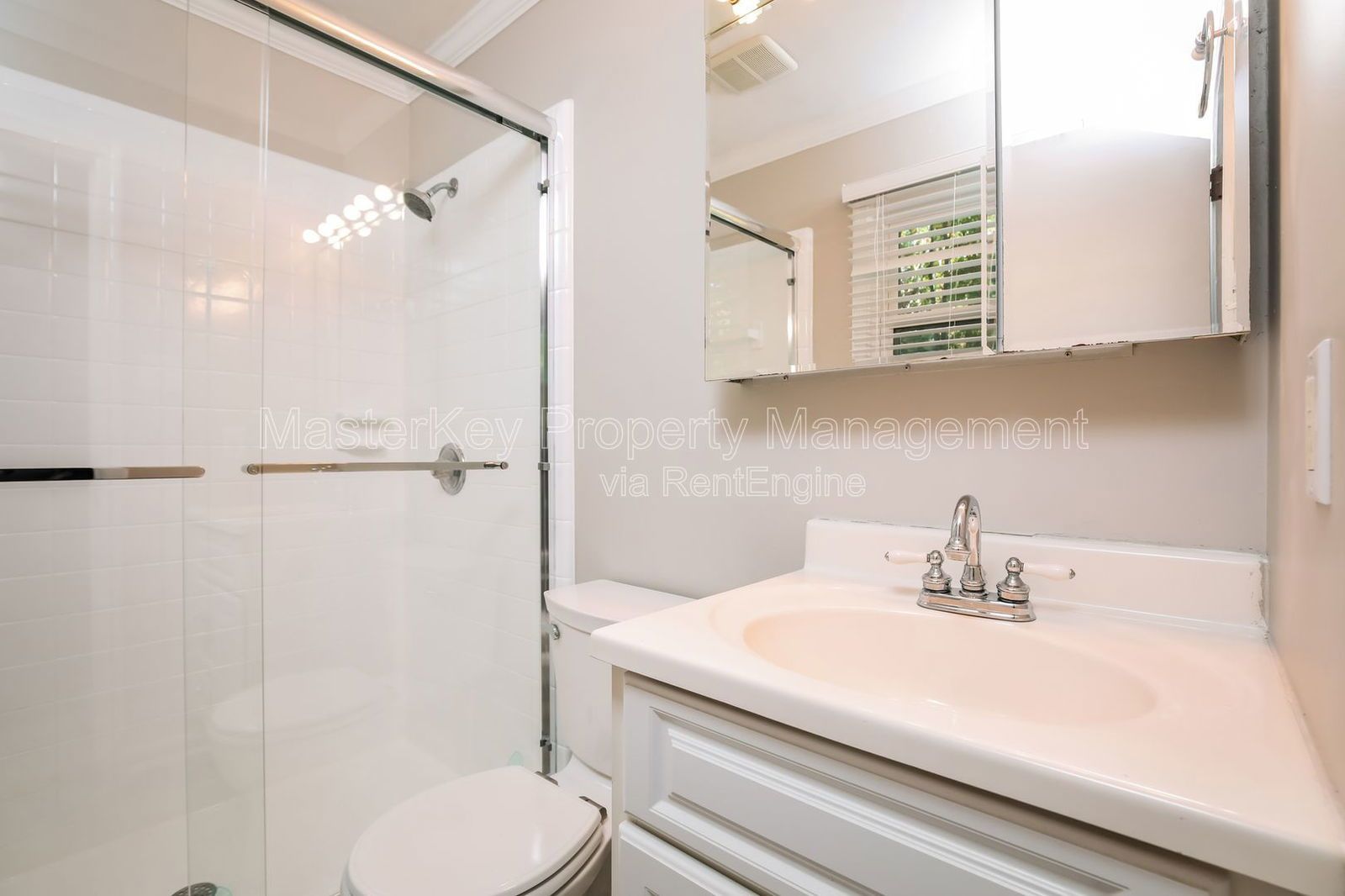 Charming 3-Bedroom, 3 Bathroom Single-Family in Cary, NC property image