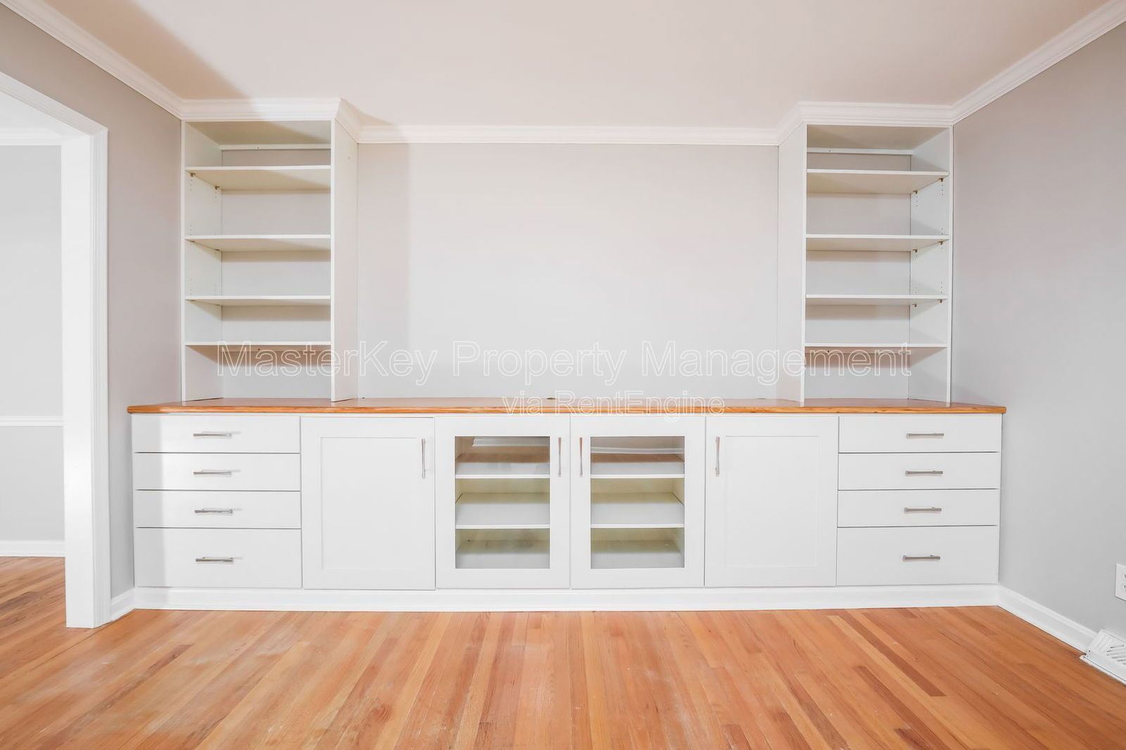 Charming 3-Bedroom, 3 Bathroom Single-Family in Cary, NC property image