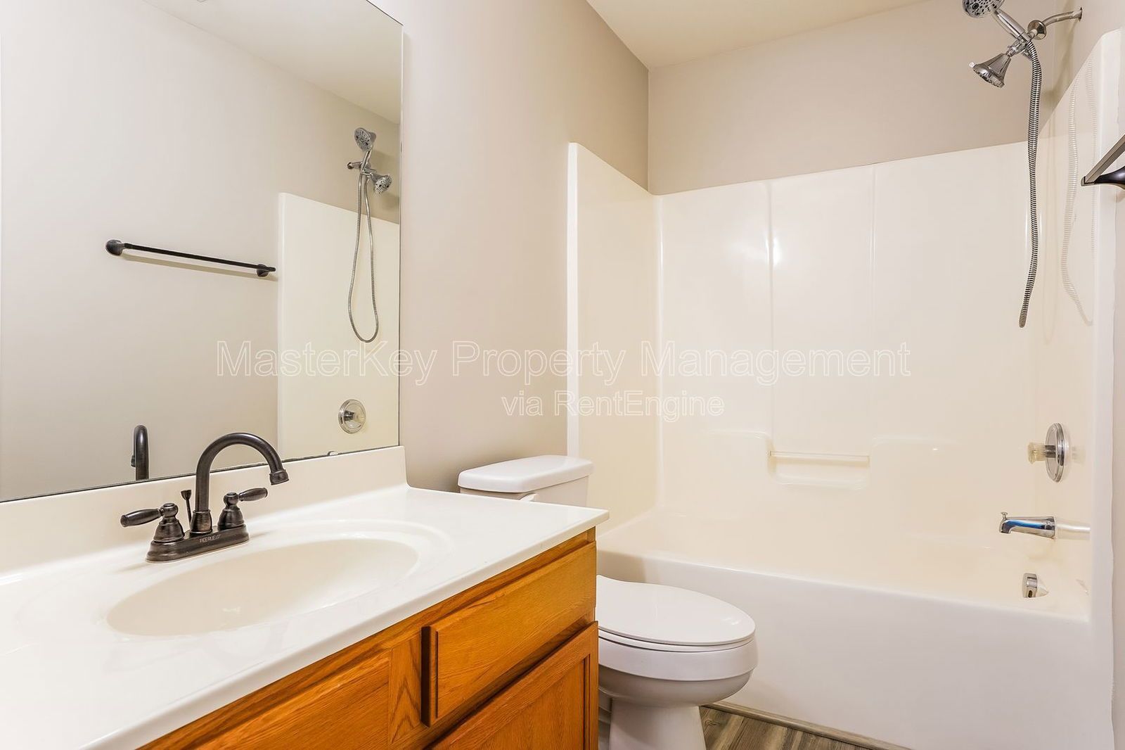 Charming 3-Bedroom, 2.5 Bathroom Single-Family in Raleigh, NC property image