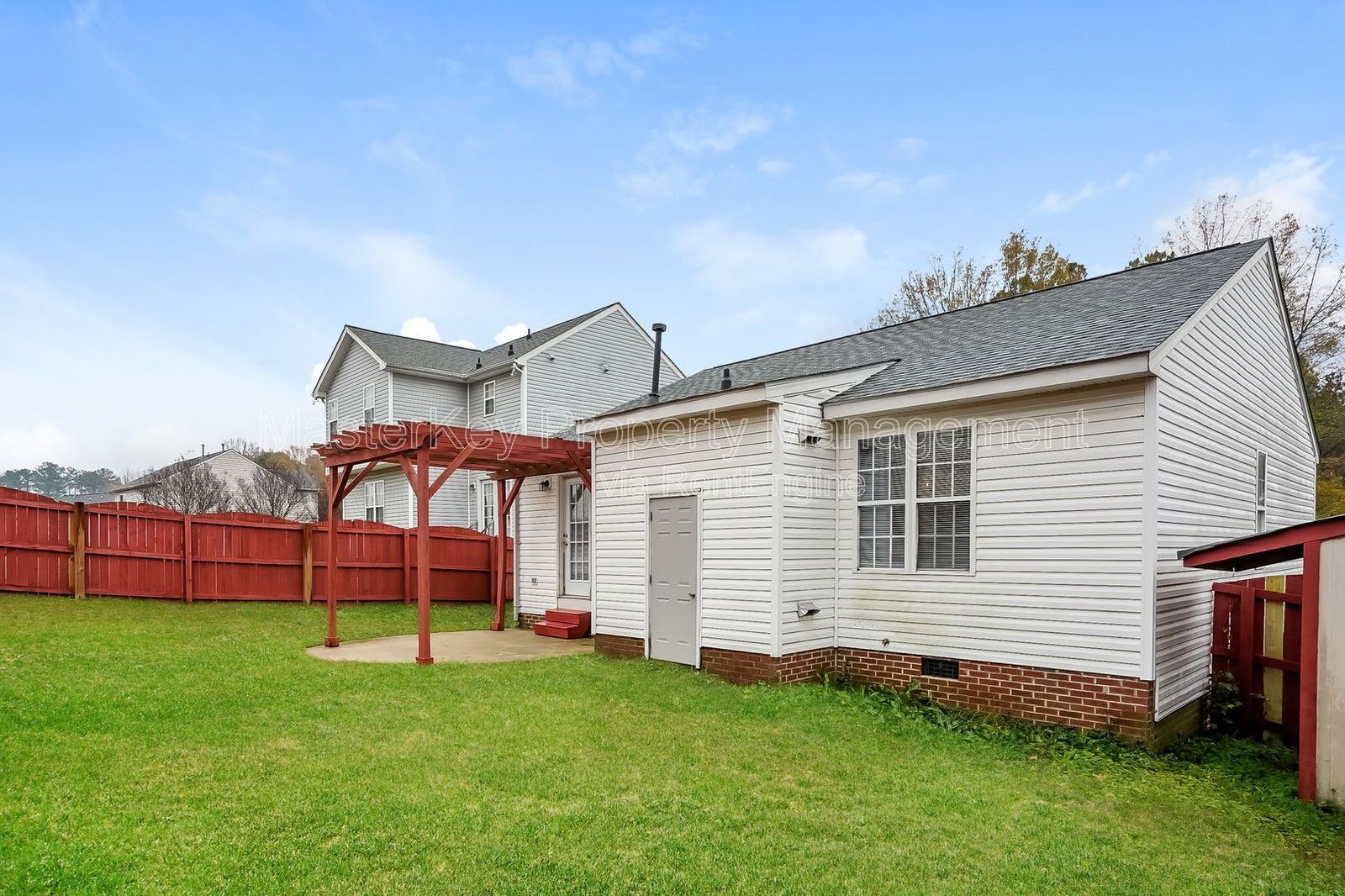 Charming 3-Bedroom, 2 Bathroom Single-Family in Raleigh, NC property image