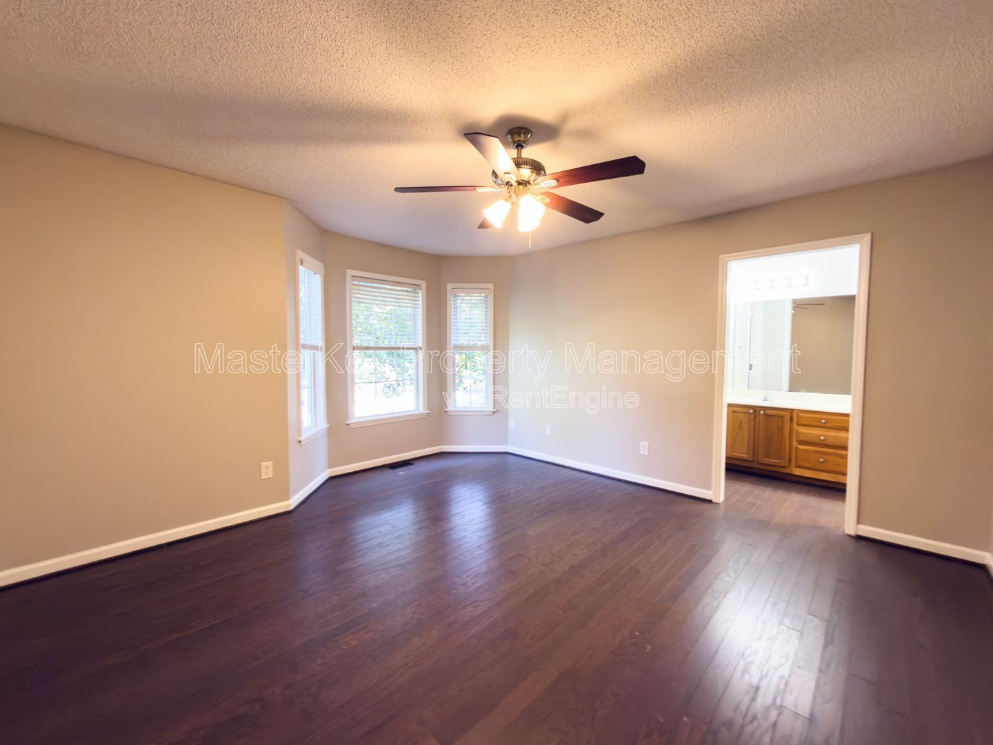 Adorable 4 Bedroom Home Near Downtown Wake Forest! property image