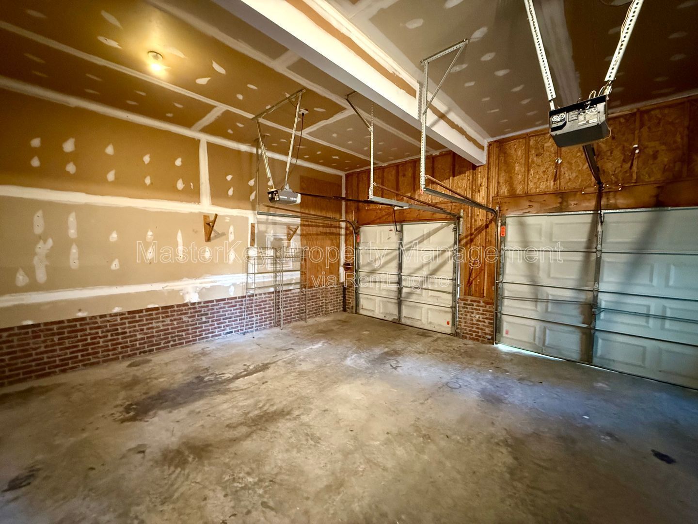 Inviting 3-Bedroom, 2.5 Bathroom Single-Family in Cary, NC property image