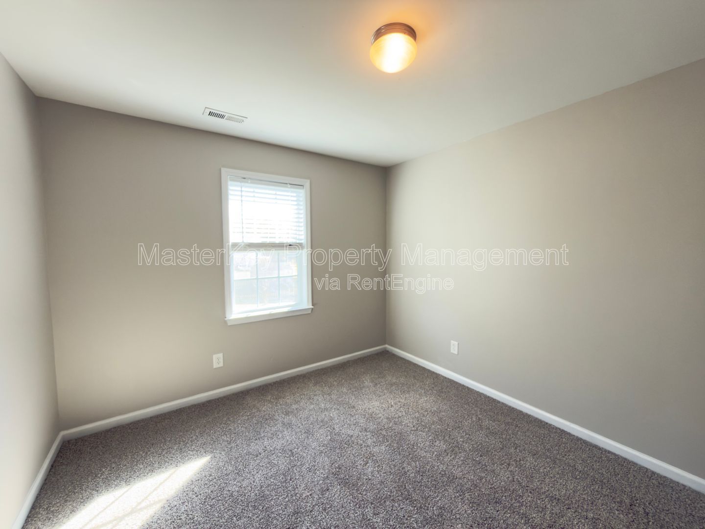 Scenic 4 Bedroom Home in Garner! Next to White Oak Shopping Center! property image