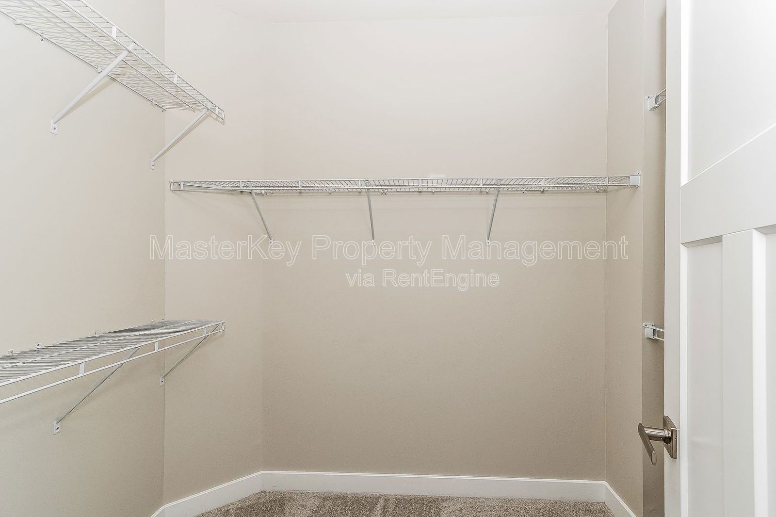 Beautiful Townhome in Villages of Apex property image