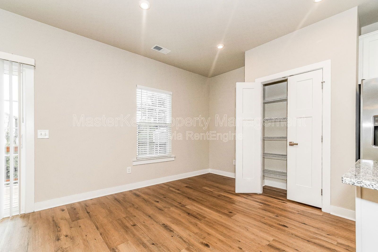 Beautiful Townhome in Villages of Apex property image