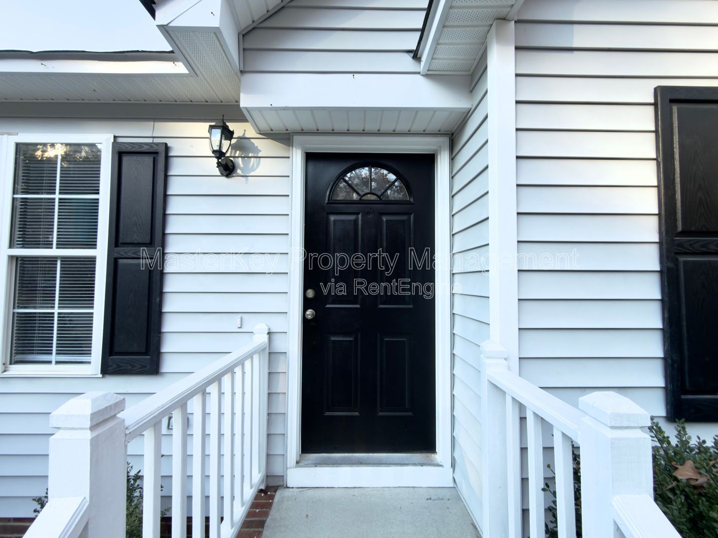 Cozy Corner Lot 3 Bedroom Home in Knightdale! property image