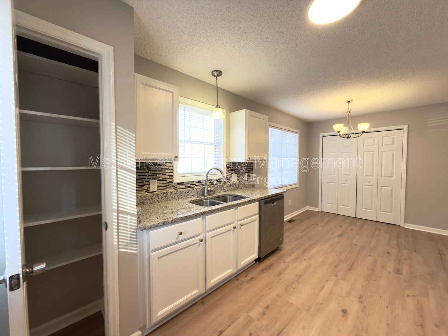 Cozy Corner Lot 3 Bedroom Home in Knightdale! property image