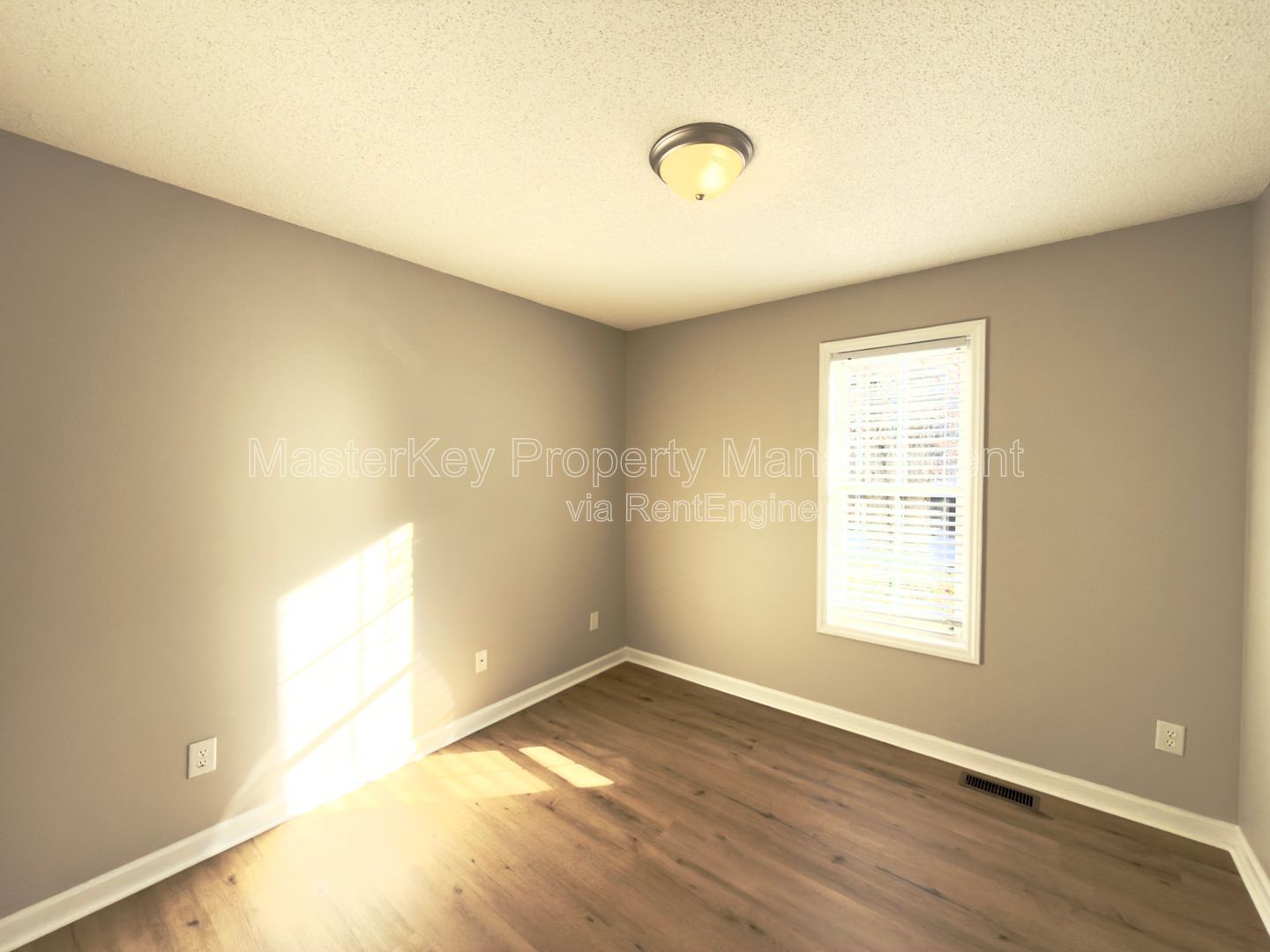 Cozy Corner Lot 3 Bedroom Home in Knightdale! property image