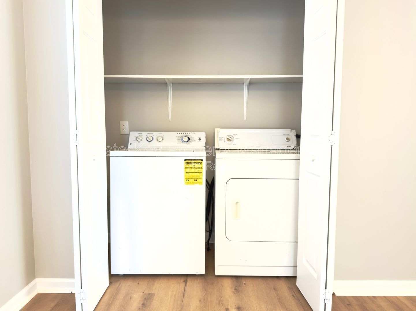 Cozy Corner Lot 3 Bedroom Home in Knightdale! property image